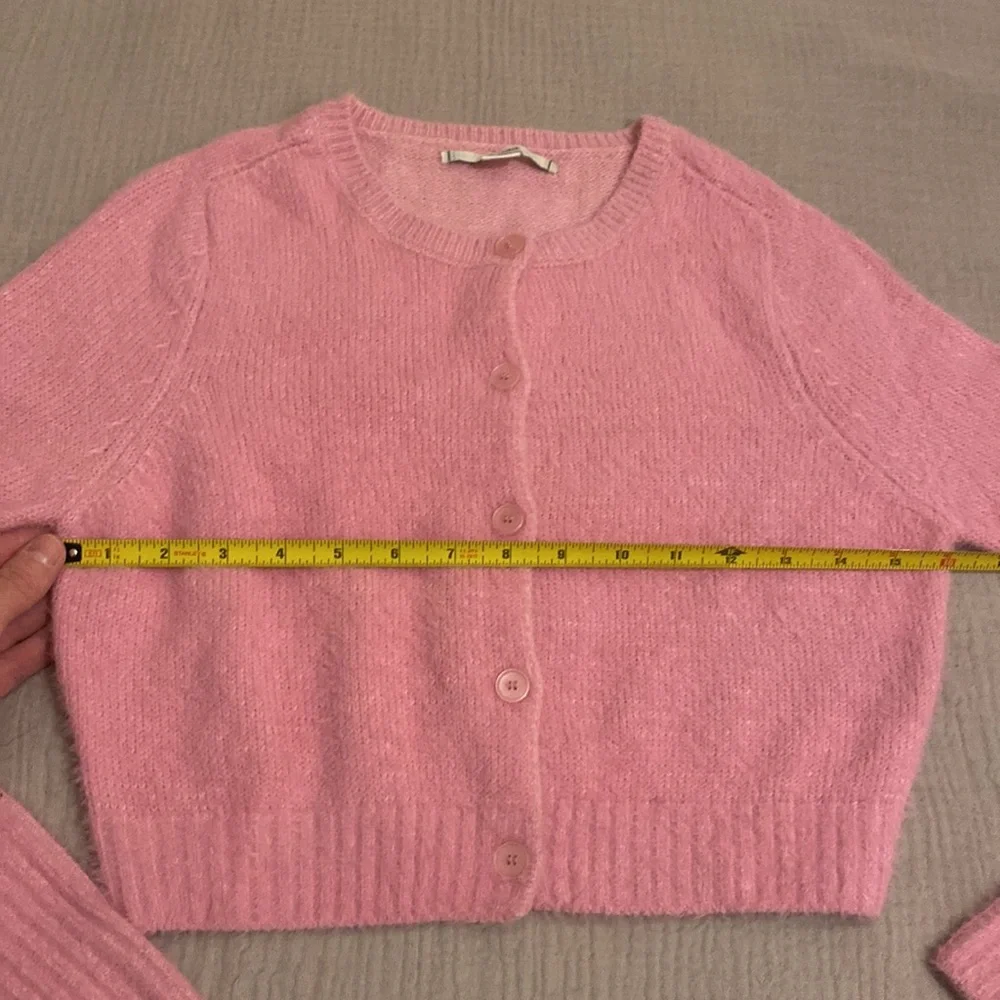 Kimchi Blue Soft Pink Cropped Cardigan. Size S - Picture 7 of 8
